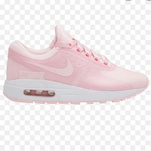Nike Air Max womens size 8 pink